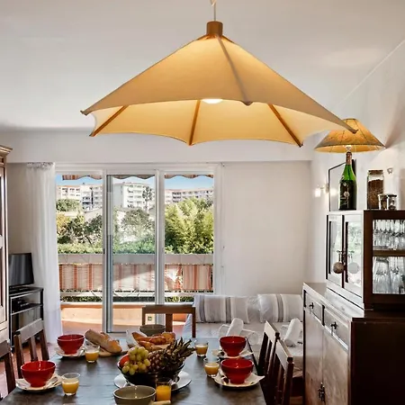 Les Jasmins Apartment *