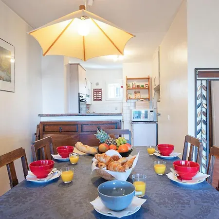 Les Jasmins Apartment *